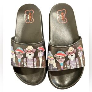 COOL DOGS Bobs from Skechers Women’s
Plush Slides Sandals Size 7 VGC